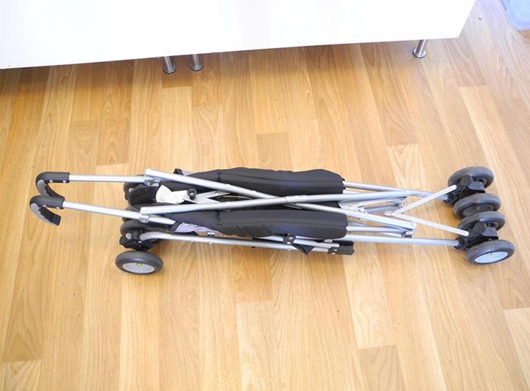 Folded umbrella stroller